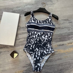 Set Bikini Estivo Sexy da Donna di Marca di Lusso, Costume da Bagno Femminile di Alta Qualità <span class=keywords><strong>e</strong></span> Traspirante - Product Image 1