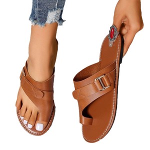 Nouveau produit : Tongs à semelle en caoutchouc, doublure en PU, sandales plates tendance, vente en gros de nouveaux produits - Product Image 1