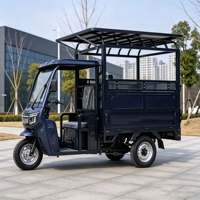 Tuk-tuk d'exportation à essence, double étage, carrosserie ouverte et moteur vertical refroidi par eau pour le transport de passagers