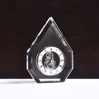 Fabriqué à la main De Coupe De Diamant Quartz Horloge De Bureau En Cristal De Souvenir De Mariage