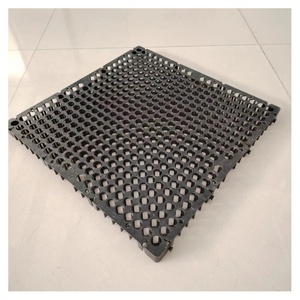 Cellule de drainage en nid d'abeille pour l'aménagement paysager des toits, les jardins, les terrasses et les murs de soutènement, pelouse artificielle - Product Image 4
