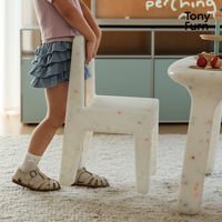 Chaise pour enfants Lina, design moderne en plastique, sécurité garantie, dossier inspiré du style nordique, tabouret en forme de L pour la maison et la maternelle