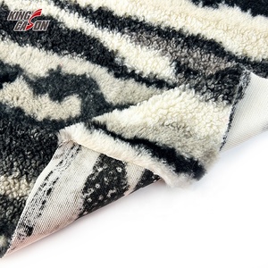 Precio de fábrica 100% poliéster estampado personalizado Color Sherpa tela polar para manta almohada cojín <span class=keywords><strong>abrigo</strong></span> trapos bebé adulto mascotas - Product Image 3