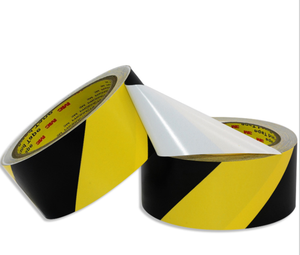Cinta de Señalización Amarilla/Negra de 3M, Cinta de PVC para Piso 3M 5702, Cinta de Seguridad - Product Image 2