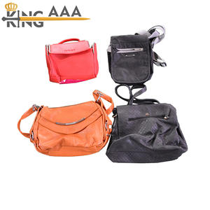 Sacs à Main Vintage en Cuir Populaires de Marques Japonaises Sacs de Luxe pour Femmes Sacs d'Occasion en Balles - Product Image 3