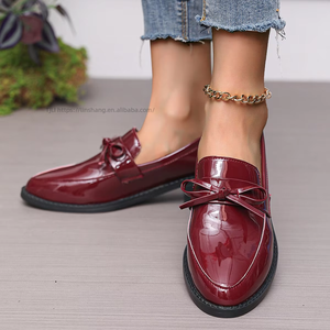 Chaussures plates en cuir à talon épais et bout pointu, style rétro, grandes tailles, pour l'automne, pointure 43 - Product Image 2