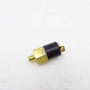 Capteur de pression <span class=keywords><strong>d</strong></span>'huile de haute qualité 23520024 VOE23520024 pour excavatrice <span class=keywords><strong>Volvo</strong></span> EC140D EC210D EC240D EC290D EC300D EC350D EC480D - Product Image 3