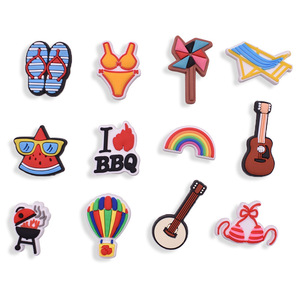 Bande dessinée été plage série bricolage matériaux faits à la main en caoutchouc souple chaussure fleur accessoires PVC perles boucle Silicone chaussure fleur - Product Image 4