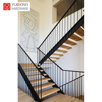 Escaliers en forme de L de haute qualité avec bandes de roulement et plate-forme à double plaque d'acier-Escalier intérieur professionnel