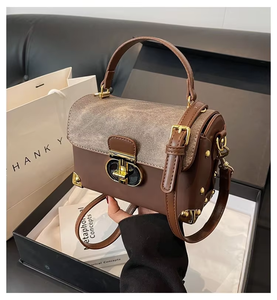 Borse Firmate da Donna di Marchi Famosi in Pelle PU di Alta Qualità, Borse a Mano da Donna con Lussuosa Finitura Intrecciata, Borse Eleganti alla Moda - Product Image 1