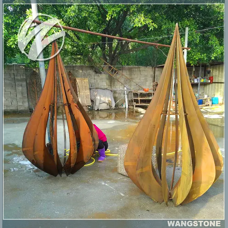 Escultura de Metal con forma de flor para jardín, escultura de Metal con diseño moderno y único