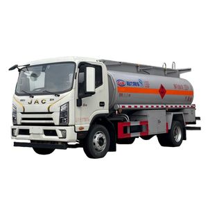 Camion-citerne à carburant JAC 4x2 10000L neuf, camion de livraison de carburant diesel avec distributeur et pompe à carburant - Product Image 1