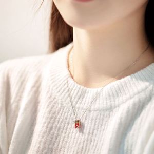 Collier pendentif Dylam haut de gamme pour femme, lettre initiale Q en cristal de zircone 5A et breloque, chaîne dégradée de couleurs - Product Image 5