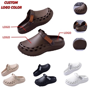 Scarpette leggere EVA Custom estate nuove Unisex tinta unita zoccolo pantofole impermeabili e comode da giardino da spiaggia essenziali pantofole - Product Image 1