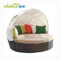 Lit de jour rond d'extérieur, lit de soleil de patio, mobilier de piscine, ensemble de jardin, mobilier en rotin