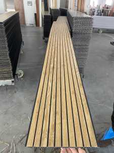 Panel de techo falso personalizado Faux Plafond En Bois Teto Falso Pvc - Product Image 3