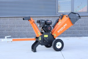 Trituratore di rami e cippatore forestale a basso prezzo con motore a benzina da 7 CV e 210 cc - Product Image 2