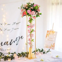 Vases de fleurs décoratifs sur mesure en métal doré, structure cylindrique, différentes hauteurs, pour centres de table de mariage - Vente en gros