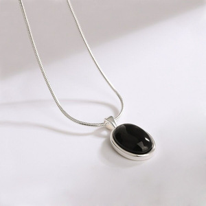 Collar de Plata de Ley S925 con Colgante de Ágata Negra y Diseño de Espina de Serpiente, Engaste de Bisel en Forma de Gota de Agua, Cadena para Clavícula de Uso Diario - Product Image 4