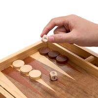 Jeu de backgammon en bois massif de qualité supérieure, personnalisable en usine OEM ODM, fabriqué à la main, jeu de société de luxe pour la famille, jeu d'échecs