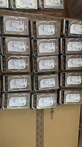 ฮาร์ดดิสก์ SAS ขนาด 3.5 นิ้ว ความจุ 4TB ใหม่ ความเร็ว 12Gb/s 10000 รอบต่อนาที สำหรับเซิร์ฟเวอร์ ประสิทธิภาพสูง ความเร็ว 10000 รอบต่อนาที สำหรับการถ่ายโอนข้อมูลที่รวดเร็ว ลา - Product Image 4