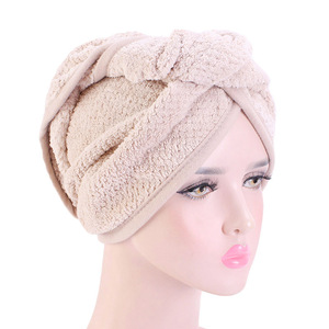 Vente en gros d'accessoires <span class=keywords><strong>de</strong></span> cheveux avec logo personnalisé enveloppement <span class=keywords><strong>de</strong></span> serviette séchage en microfibre pommeau <span class=keywords><strong>de</strong></span> douche <span class=keywords><strong>de</strong></span> <span class=keywords><strong>bain</strong></span> avec boutons capuchon <span class=keywords><strong>pour</strong></span> femmes - Product Image 3