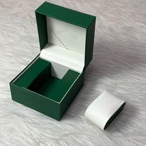 Boîte à montre rectangulaire en cuir PU imperméable avec logo personnalisé, boîte de luxe verte pour hommes et femmes - Product Image 3