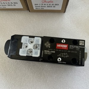 Válvula Solenoide de Control Direccional DG4V-3-2A-M-U-H7-69-EN124 para Máquina de Moldeo por Inyección - Product Image 4