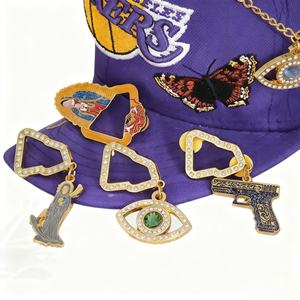 Pins de Esmalte Modernos Personalizados de Alta Calidad, Pin de Metal con Marco de Diamantes, Diseño Mexicano, Venta al Por Mayor - Product Image 5