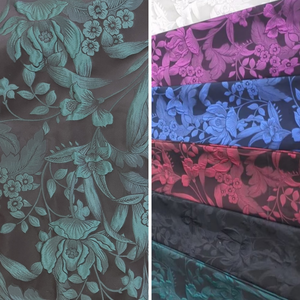 Tessuto Broccato Jacquard a Doppia Faccia Personalizzato, Alta Qualità, 100% Poliestere, 134gsm, Larghezza 65/<span class=keywords><strong>66</strong></span> Pollici, per Abiti da Sposa Jiangsu - Product Image 1