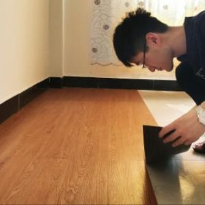 फर्श कोइल बैडमिंटन कोर्ट गैर-पर्ची फर्श चिपकने वाला गोंद विनाइल फर्श गोंद विनाइल फर्श गोंद - Product Image 2