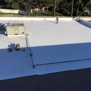 Membrane d'<span class=keywords><strong>étanchéité</strong></span> en butyl avec revêtement PVDF de 1,2 mm, 1,5 mm, 2,0 mm pour l'<span class=keywords><strong>étanchéité</strong></span> des toitures métalliques et plates - Product Image 1