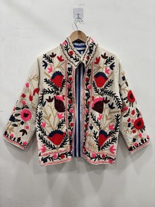 Chaqueta Étnica de Lujo, Estilo Boho Suzani, Chaqueta de Terciopelo con Bordado Indio Suzani, Chaqueta Unisex de Primavera para un Estilo Elegante - Product Image 1