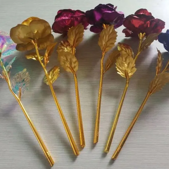 Artificial 24K Gold Foil Flower Galaxyクリエイティブ金属ローズシミュレーションの花バレンタインの日サプライズローズギフトボックス