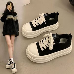 2026 Spring New Ladies Soft Leather White Platform Sneakers, Cushioned Flexible Soft <b>Sole</b> Height Boosting - Product Image 4