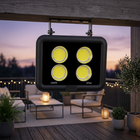 Lampadaire LED 200W 4COB Chip AC 85V-265V IP66 Garantie 5 ans Alliage d'aluminium 4500K 20000LM Utilisation routière pour poteau lumineux galvanisé