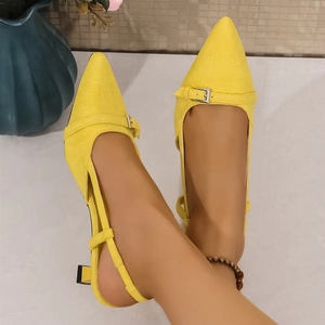 Eleganti Scarpe da Donna Giallo Brillante con Punta Affusolata, Tacco Basso, Ritagli Laterali, Cinturini Sottili e Apertura Posteriore - Product Image 1