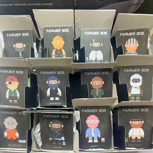 Vente en gros de figurines populaires authentiques de la série FARMER BOB 4 Lies and Truth en boîte mystère, ornements de voiture avec styles cachés secrets - Product Image 2