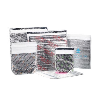 Sacs isothermes Genesis argentés 2 mm, 100 pièces par paquet, isolation thermique pour la livraison de nourriture, la logistique et le stockage de produits frais - Product Image 1
