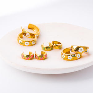 Anting-anting mode bentuk C mawar motif bunga lukisan tangan desain baru tren <span class=keywords><strong>2026</strong></span> perhiasan telinga desainer unik Niche dan bergaya - Product Image 6