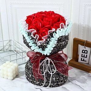 Cadeau créatif pour la Saint-Valentin, bouquet de savon en forme de rose, produit fini, fleur éternelle, bouquet de savon pour petite amie et femme. - Product Image 2