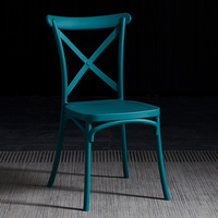 Chaise de salle à manger empilable en plastique PP de luxe moderne personnalisé X Back chaise pour la maison Banquets Hôtels Fêtes Événements de mariage