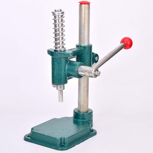 Machine à boutons recouverts de tissu, outil de fabrication de boutons faits main pour vêtements, pièces de machines à vêtements, accessoires de bricolage - Product Image 1