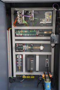 เครื่องเราเตอร์ CNC แบบหัวไขว้ ATC 9KW พร้อมโต๊ะสุญญากาศ ระบบควบคุม Syntec 60WE, ตัวเปลี่ยนหัวเครื่องมืออัตโนมัติ 12 หัว สำหรับงานไม้และงานแกะสลักโลหะ - Product Image 3