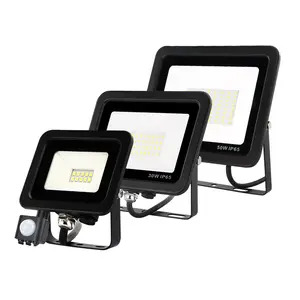 KCD impermeable al aire libre buena calidad barco 12 voltios IP68 10w 30W 50W 100W 200W Luz de inundación LED de largo alcance con sensor de movimiento Pir