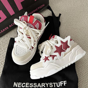 Baskets Audacieuses Tendance pour Hommes Noir et <span class=keywords><strong>Blanc</strong></span> avec Détails Étoile Chaussures de <span class=keywords><strong>Jogging</strong></span> Compensées Augmentant la Hauteur Streetwear Décontracté en Maille - Product Image 5