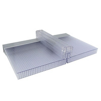 Plaque en polycarbonate multicouche à design moderne, protégée contre les UV, avec verrouillage en U, épaisseur de 8 à 30 mm et garantie de 10 ans pour les toitures d'hôtels
