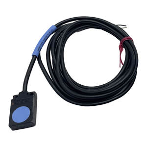 Sensor de Proximidad Integrable Plano KEYENCE EZ-18T de Alta Calidad, Detección de 5 mm, Salida NPN, IP67 - Product Image 2