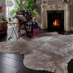 도매 소설 인조 모피 러그 홈 인테리어 거실 침실 얼룩말 쇠가죽 채찍으로 치다 가죽 카펫 판매 - Product Image 1