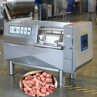 Commerciële roestvrijstalen machine voor het snijden van bevroren vlees in 3D-vormige rundvleesblokjes